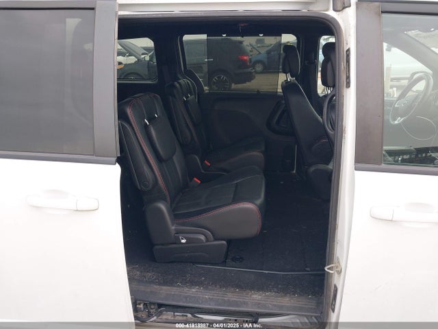 2C4RDGEG3KR736305 Dodge Grand Caravan Gt