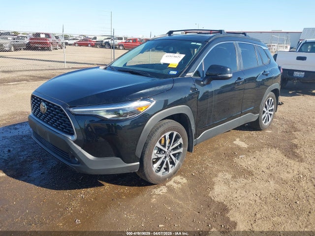 Toyota Corolla Cross Xle 2024 7MUDAAAG3RV083617 Image 2