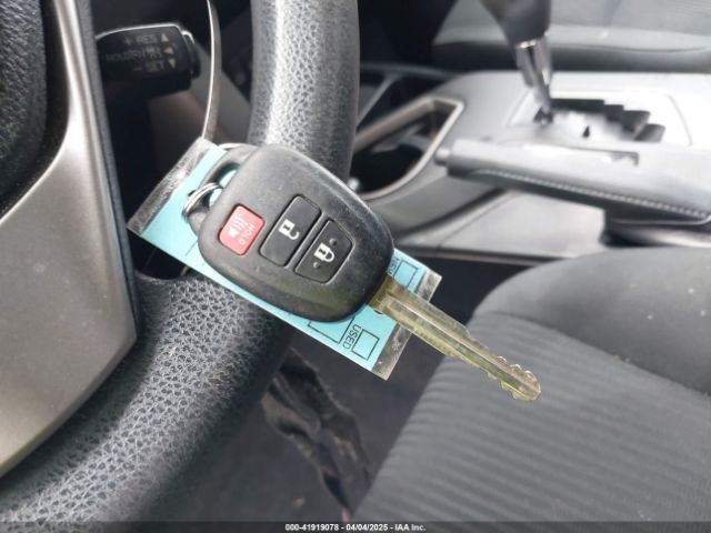 2T3BFREV6HW605826 Toyota RAV4 LE