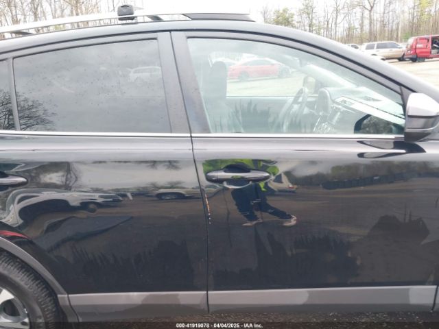 2T3BFREV6HW605826 Toyota RAV4 LE
