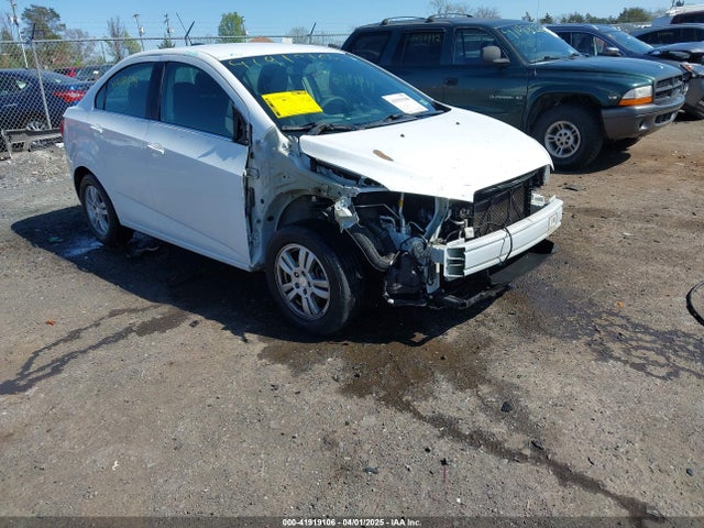 1G1JC5SH6G4172590 Chevrolet Sonic Lt Auto
