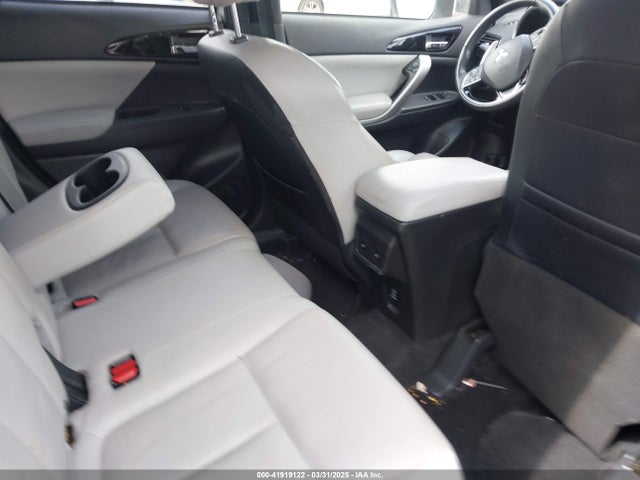 JA4ATWAA0PZ002739 Mitsubishi Eclipse Cross Se S-awc/sel S-awc