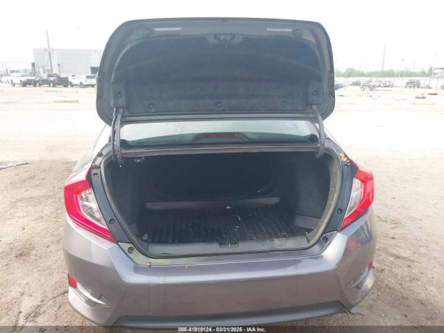 2HGFC2F57JH592883 Honda Civic Lx