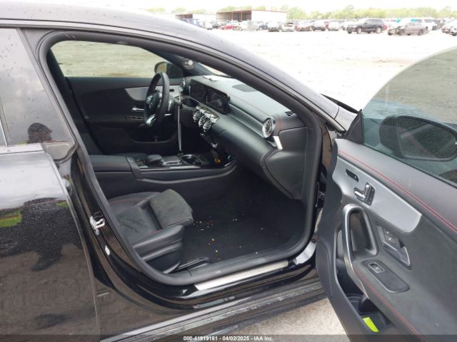 2023 MERCEDES-BENZ CLA 250 COUPE W1K5J4GBXPN380257 Photo 4