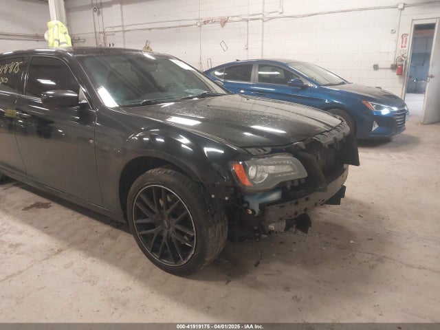 Chrysler 300 300s 2014 2C3CCAGG5EH312447 Image 17