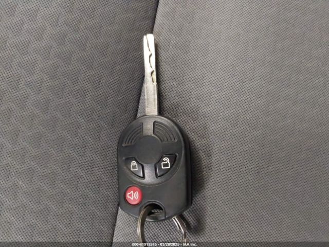 1FMCU9GD2JUB17518 Ford ESCAPE SE
