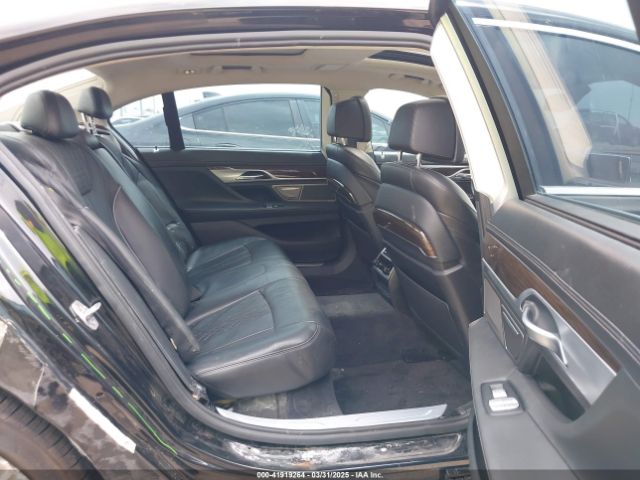 WBA7F0C31HGM22135 BMW 750i