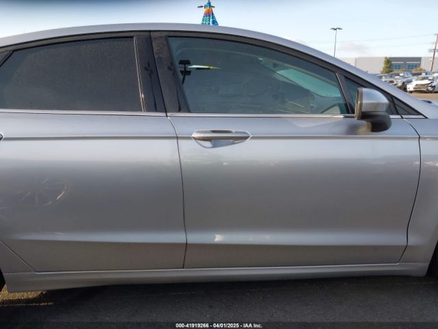 3FA6P0LU6LR171270 Ford Fusion Hybrid Se