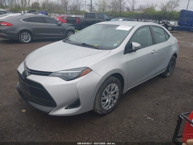 2T1BURHE7JC107085 Toyota COROLLA LE