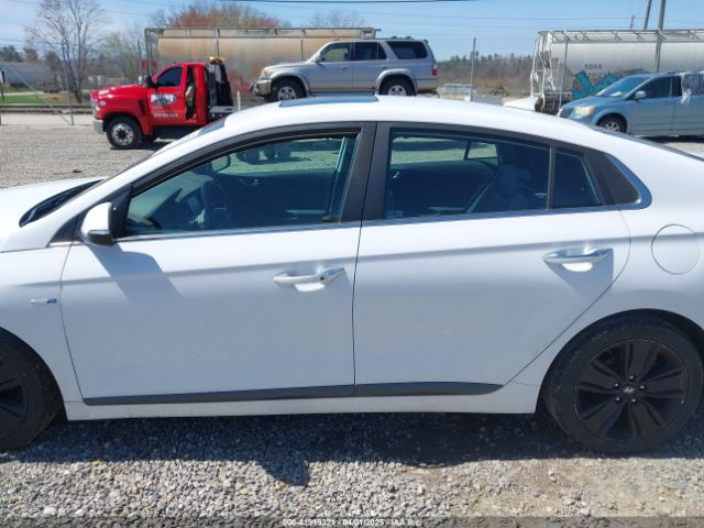 KMHC85LC5JU065229 Hyundai Ioniq Hybrid Limited