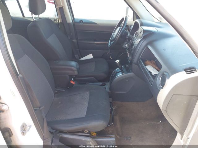 1C4NJPFA8ED550221 Jeep Patriot Latitude