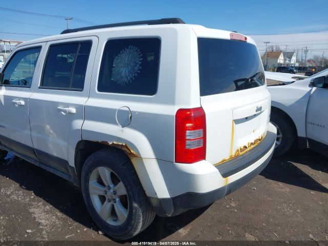 1C4NJPFA8ED550221 Jeep Patriot Latitude