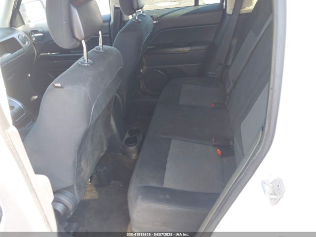 1C4NJPFA8ED550221 Jeep Patriot Latitude
