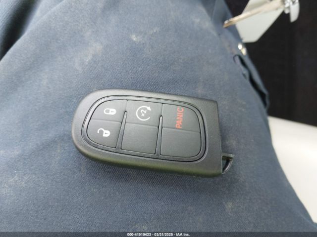 1C4PJLLB8MD164590 Jeep Cherokee Latitude Plus Fwd