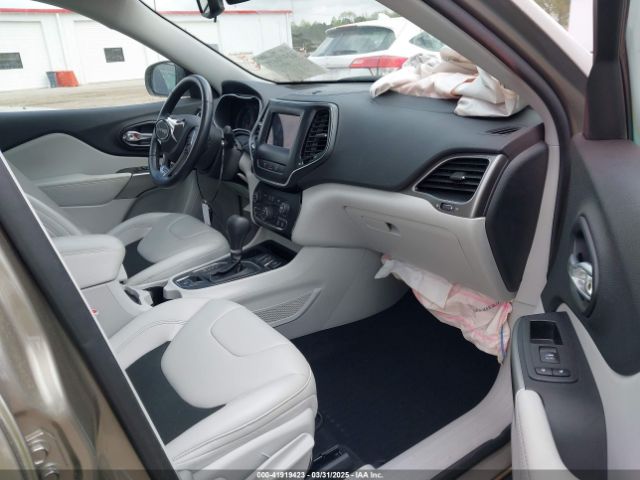 1C4PJLLB8MD164590 Jeep Cherokee Latitude Plus Fwd