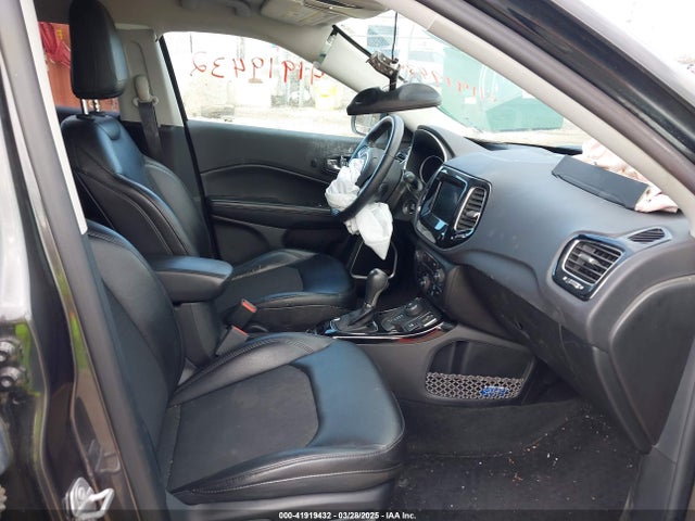 3C4NJDBB2JT395523 Jeep Compass Altitude 4x4
