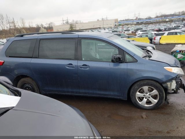 5TDKK3DC6FS624643 Toyota Sienna Le 8 Passenger