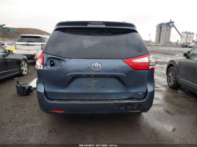 5TDKK3DC6FS624643 Toyota Sienna Le 8 Passenger
