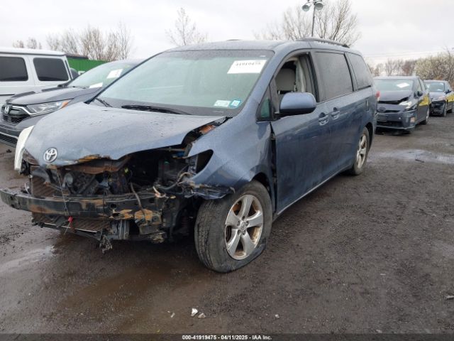 5TDKK3DC6FS624643 Toyota Sienna Le 8 Passenger