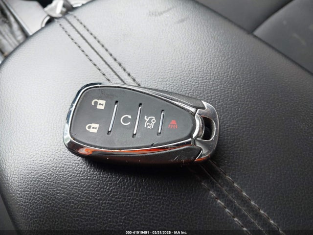 1G1ZE5ST4HF142866 Chevrolet MALIBU 1LT