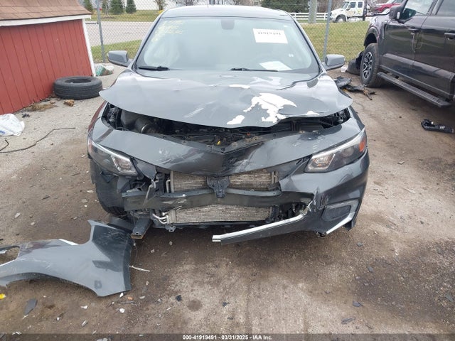 1G1ZE5ST4HF142866 Chevrolet MALIBU 1LT