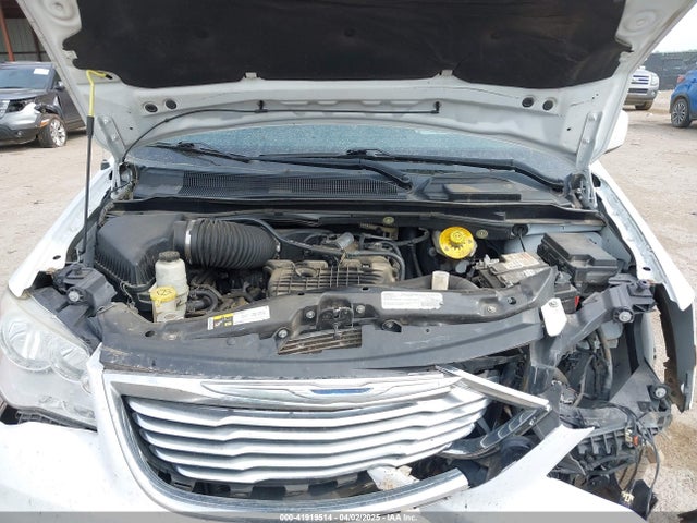 2C4RC1BG0GR206109 Chrysler Town & Country Touring