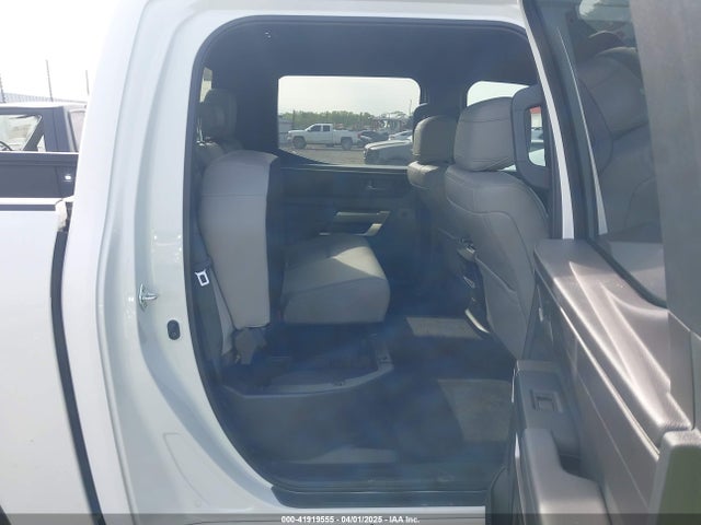5TFLA5DB7SX242667 Toyota TUNDRA 4WD