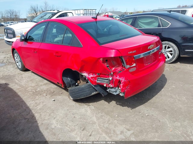 1G1PA5SH7E7409972 Chevrolet Cruze Ls Auto