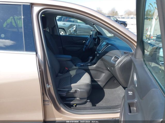 2GNAXKEV8K6167322 Chevrolet EQUINOX LT
