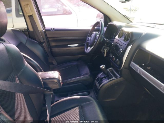 1C4NJCEA6GD666790 Jeep Compass Latitude