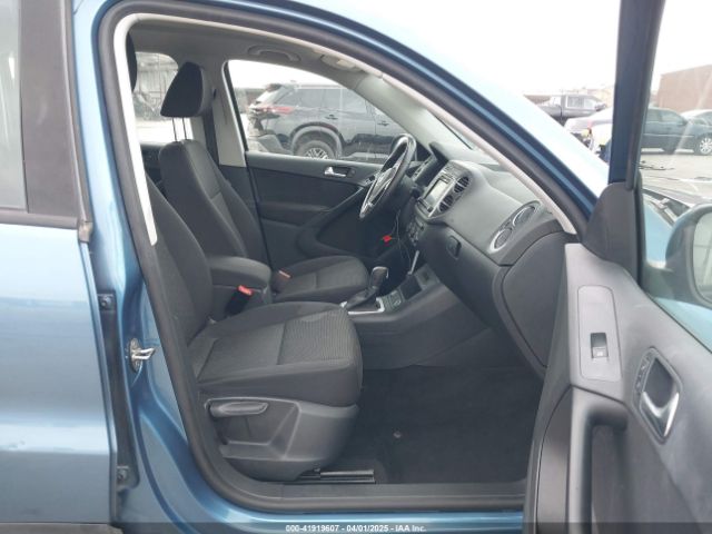 WVGBV7AX5HK052590 Volkswagen Tiguan 2.0t/2.0t S