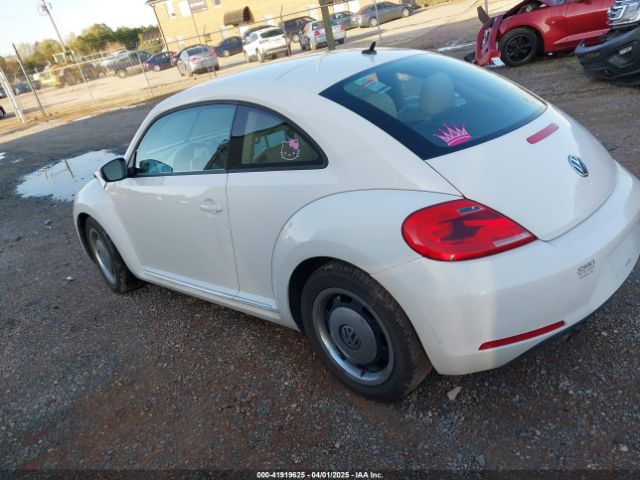 2013 VOLKSWAGEN BEETLE 3VWJP7AT2DM614534 Photo 2