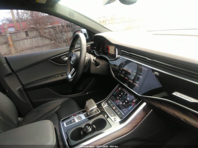 WA1EVAF11MD005634 Audi Q8 Premium Plus 55 Tfsi Quattro Tiptronic