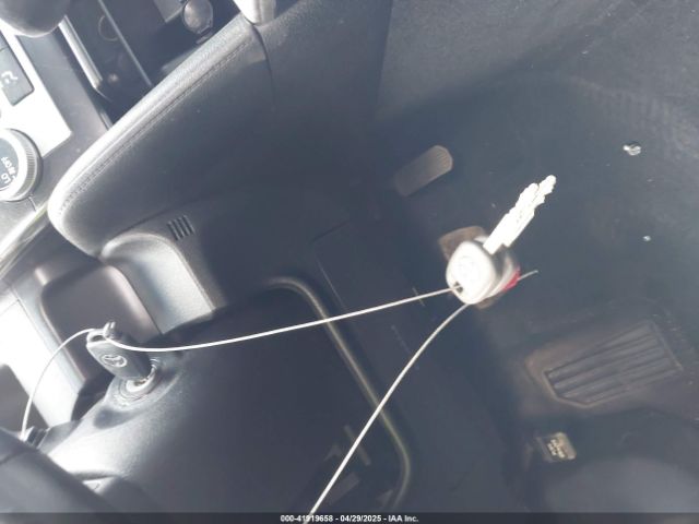 4T1BF1FK5EU320481 Toyota CAMRY SE