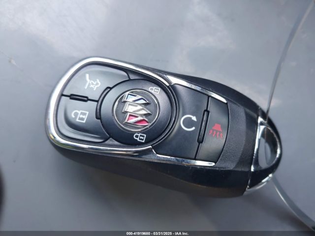 5GAEVAKW8PJ106619 Buick Enclave Essence Awd