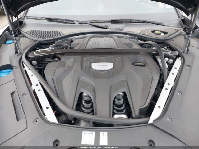 WP0AB2A76JL136669 Porsche Panamera 4s