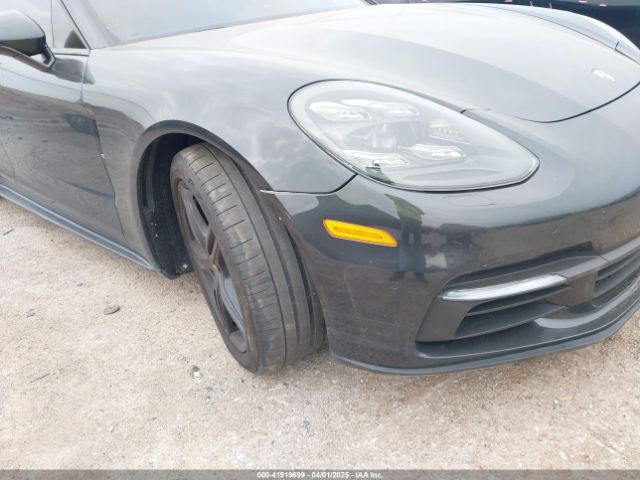 WP0AB2A76JL136669 Porsche Panamera 4s