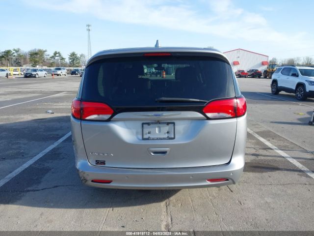 2C4RC1DG6HR665322 Chrysler Pacifica Touring