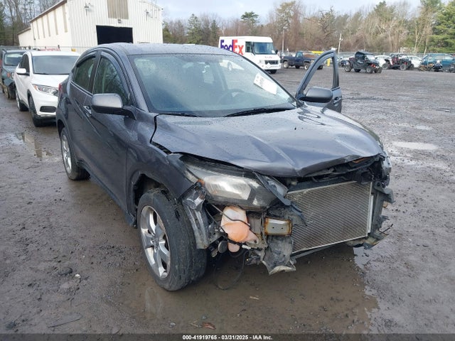 3CZRU6H35GM742649 Honda HR-V LX