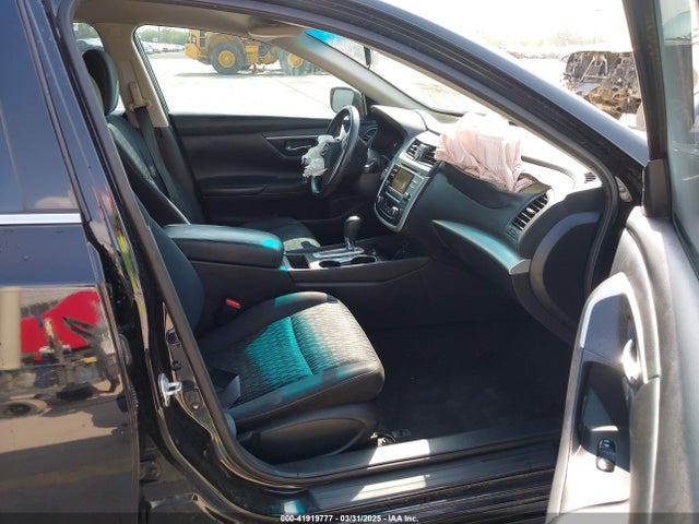 1N4AL3AP4HC171083 Nissan 2017