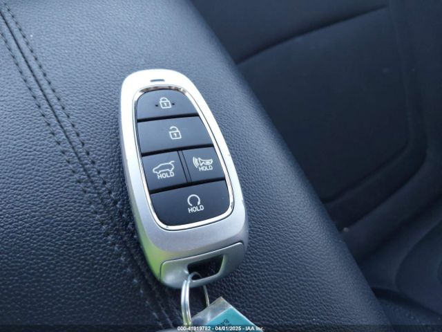 5NMJF3AE5NH006723 Hyundai TUCSON SEL