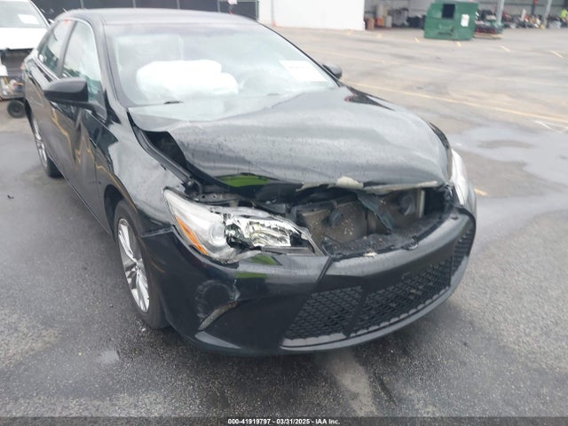 4T1BF1FK1HU755194 Toyota CAMRY SE