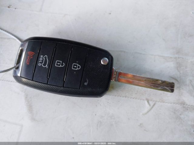 KNDJN2A24G7274739 KIA Soul