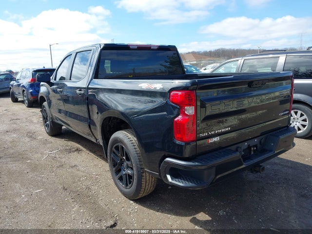 1GCPDBEK1NZ621341 Chevrolet Silverado 1500 4wd  Short Bed Custom