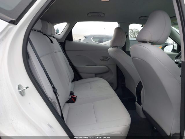 KM8HA3AB7RU047447 Hyundai Kona Se