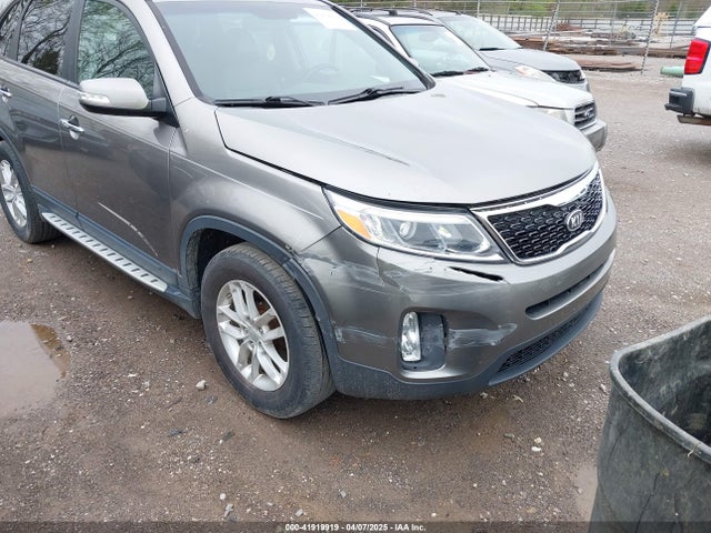 5XYKT4A63EG474388 KIA SORENTO LX