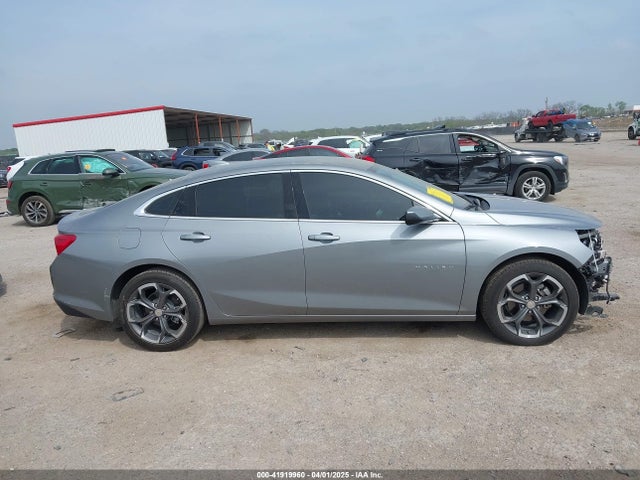 1G1ZD5ST9SF103264 Chevrolet Malibu Fwd 1lt