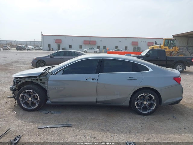 1G1ZD5ST9SF103264 Chevrolet Malibu Fwd 1lt