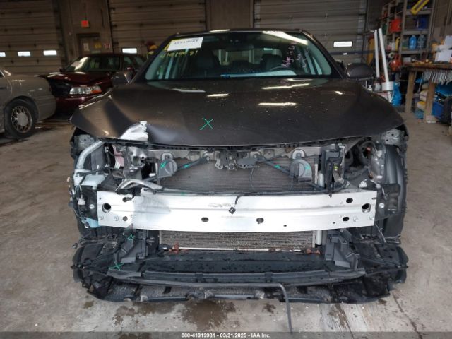 4T1G11BK3NU053965 Toyota Camry Se Awd