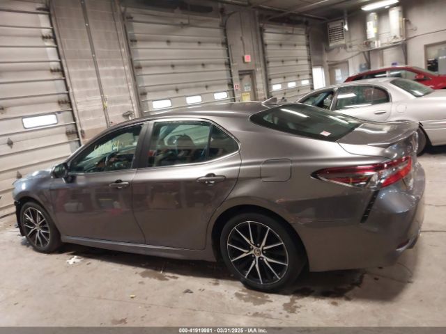 4T1G11BK3NU053965 Toyota Camry Se Awd